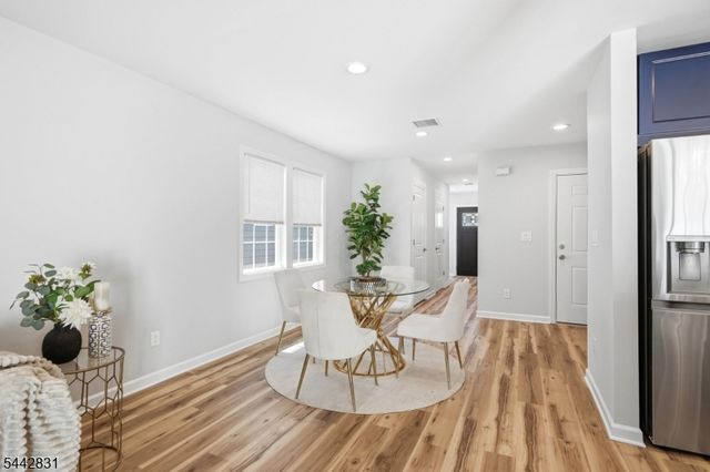 77 Chestnut St B, Lodi Boro, NJ 07644
