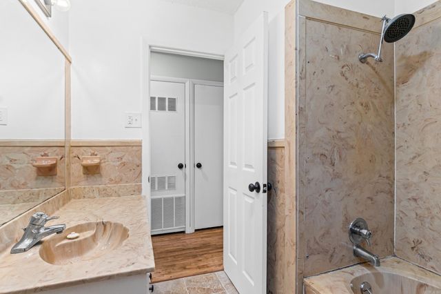 3514 Orange St, North Little Rock, AR 72118