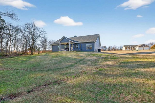 179 Whispering Creek Trail, Hartwell, GA 30643