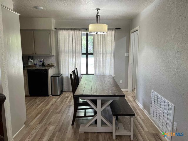 901 N Central, Cameron, TX 76520