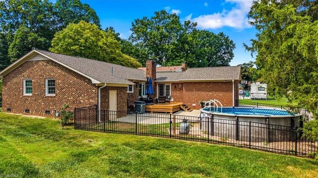 3004 Wellingford Drive, High Point, NC 27265