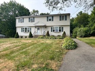 362 Plymouth St 362, Bridgewater, MA 02324
