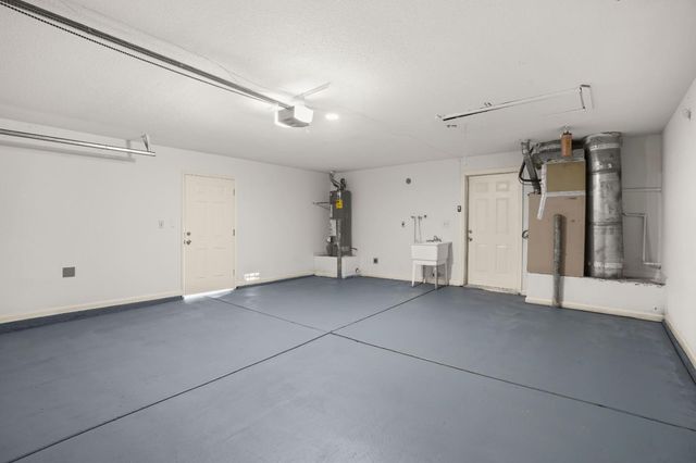 1927 Montauban Court, Stockton, CA 95210