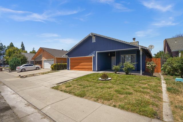1927 Montauban Court, Stockton, CA 95210