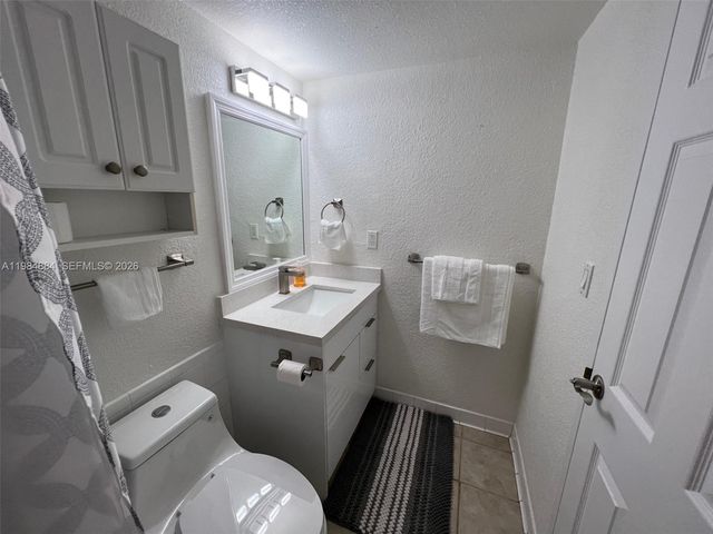 2501 S Ocean Dr PH6, Hollywood, FL 33019