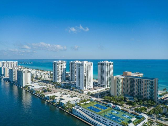 2501 S Ocean Dr PH6, Hollywood, FL 33019
