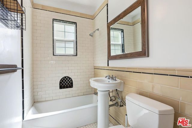 1345 N Hayworth Avenue 5, West Hollywood, CA 90046