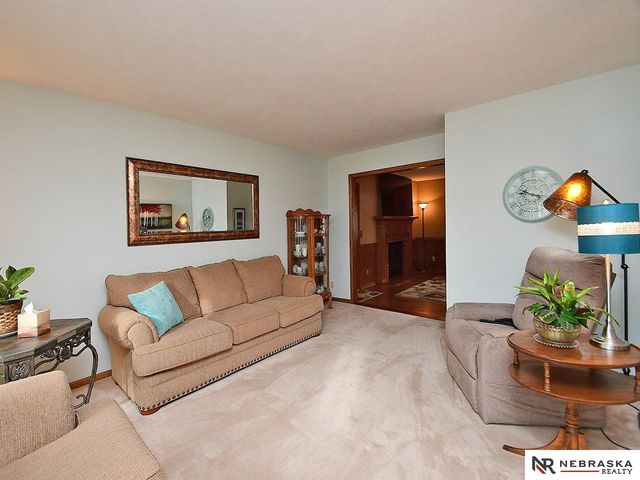 1500 Walnut Drive, Arlington, NE 68002