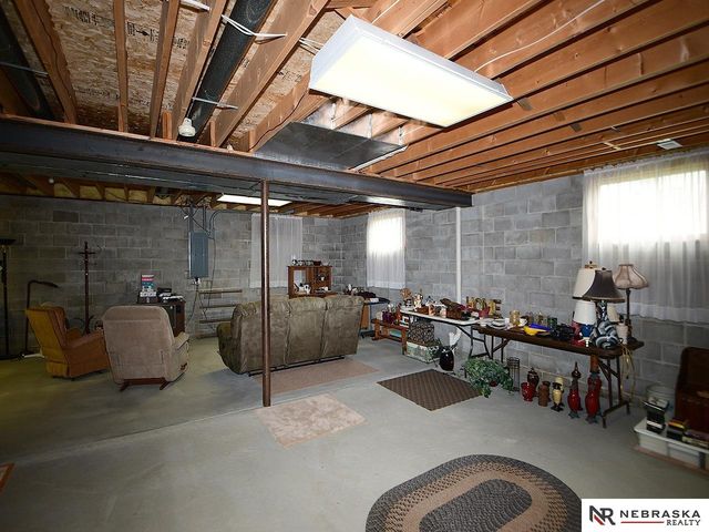 1500 Walnut Drive, Arlington, NE 68002