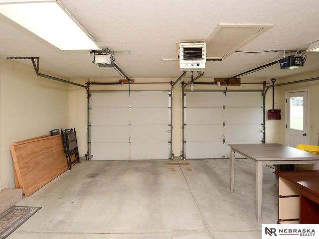 1500 Walnut Drive, Arlington, NE 68002