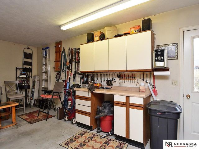 1500 Walnut Drive, Arlington, NE 68002