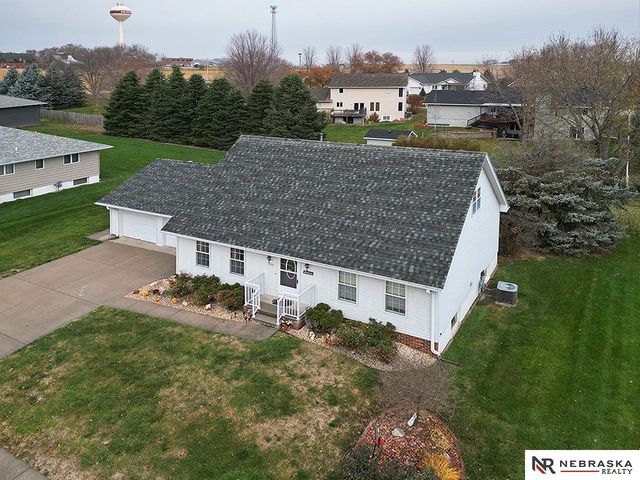 1500 Walnut Drive, Arlington, NE 68002