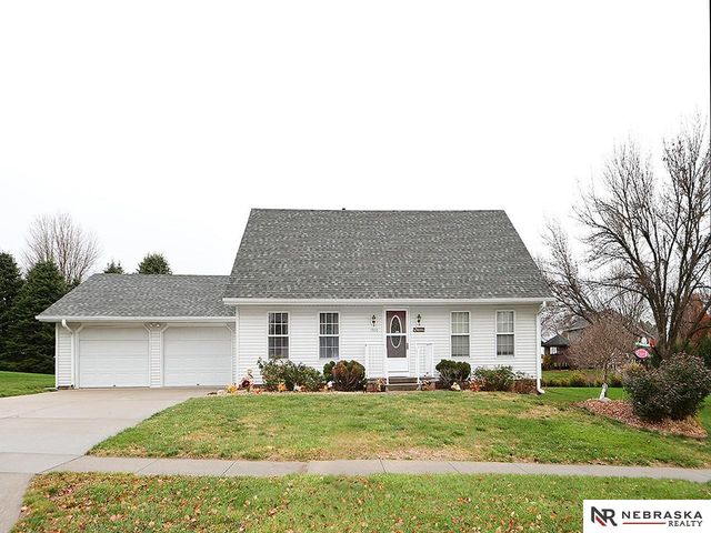 1500 Walnut Drive, Arlington, NE 68002