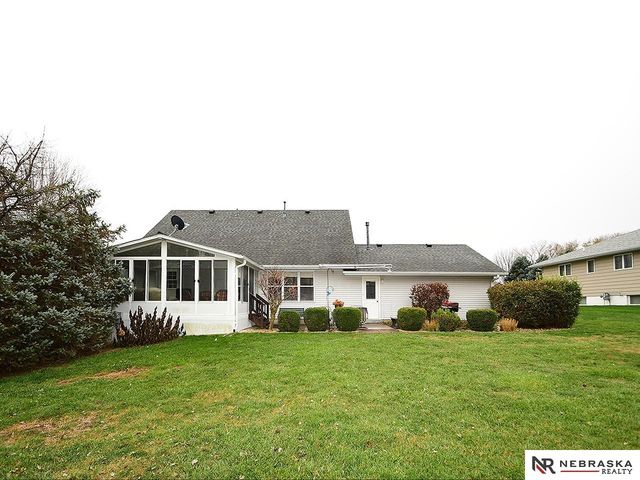 1500 Walnut Drive, Arlington, NE 68002