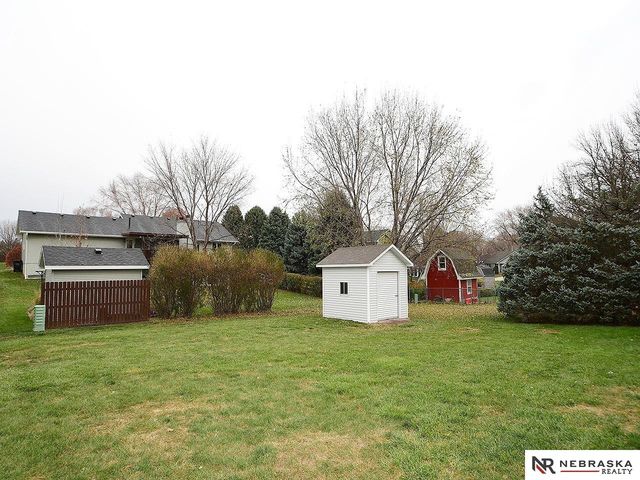 1500 Walnut Drive, Arlington, NE 68002