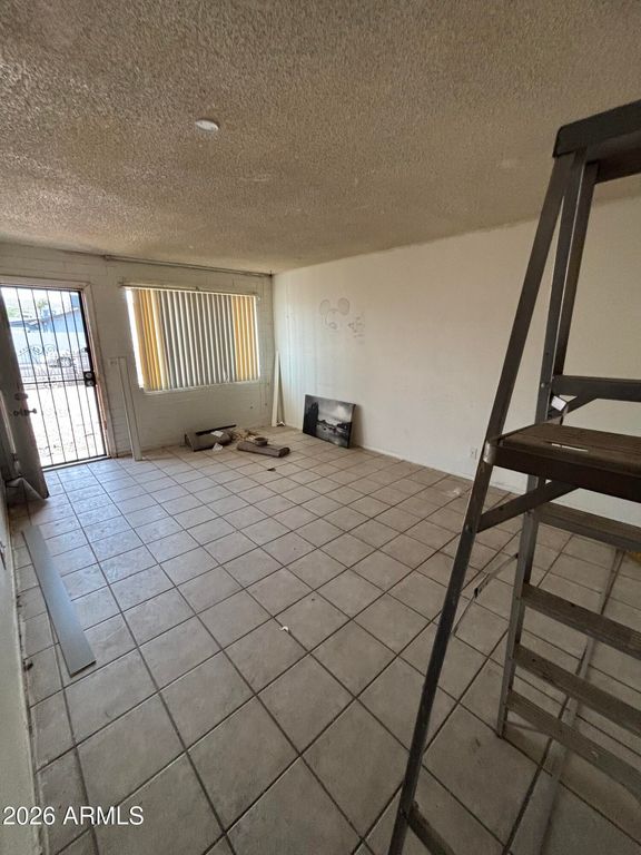 2108 E ALTA VISTA Road, Phoenix, AZ 85042 — photo 4