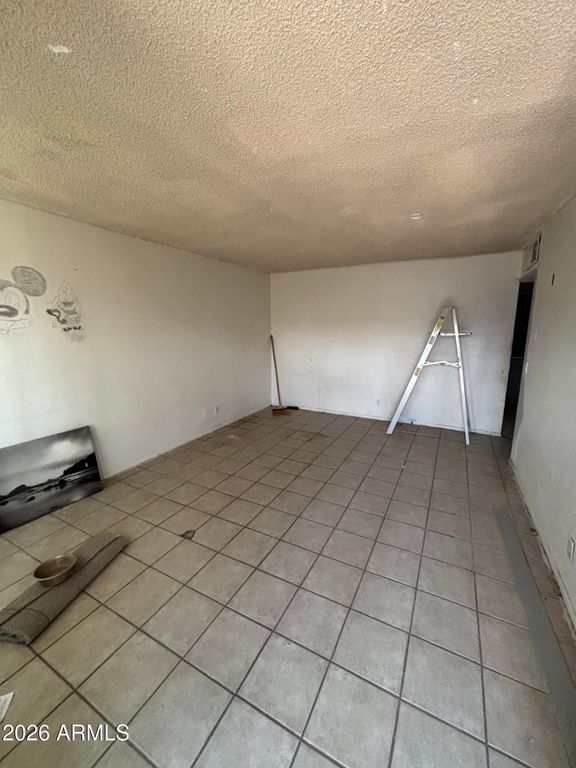 2108 E ALTA VISTA Road, Phoenix, AZ 85042 — photo 5
