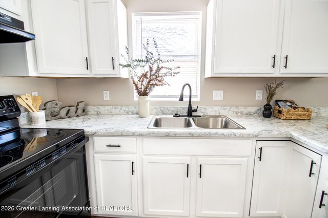 1024 E Malcolm X Street, Lansing, MI 48912