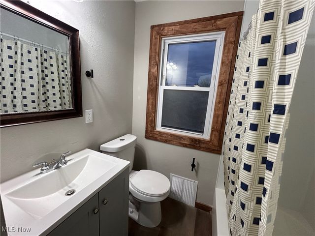 15522 Turney Road, Maple Heights, OH 44137