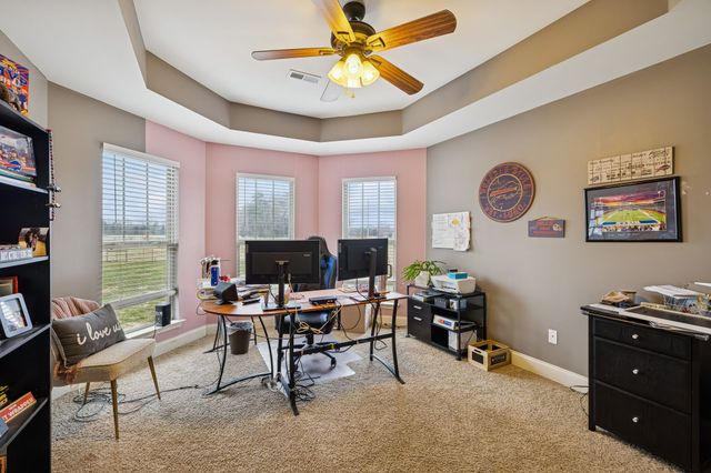 3941 Kelley Farris Rd, Columbia, TN 38401