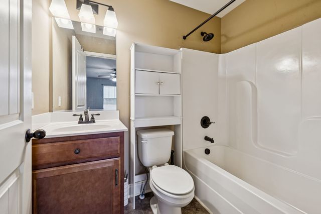3941 Kelley Farris Rd, Columbia, TN 38401