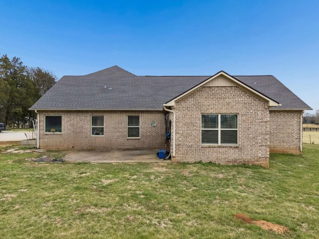 3941 Kelley Farris Rd, Columbia, TN 38401