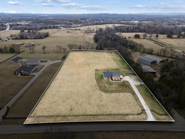 3941 Kelley Farris Rd, Columbia, TN 38401