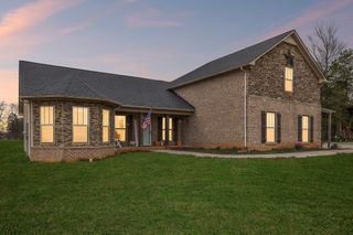 3941 Kelley Farris Rd, Columbia, TN 38401