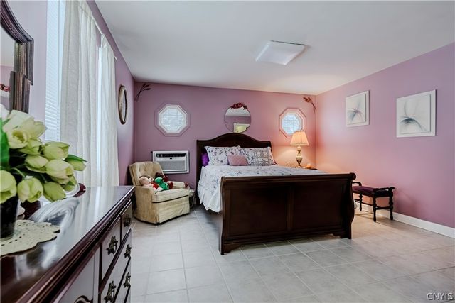 411 Van Roen Road, Utica, NY 13502