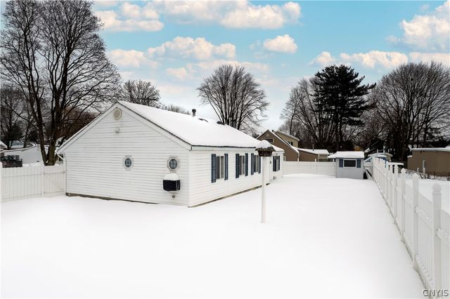 411 Van Roen Road, Utica, NY 13502