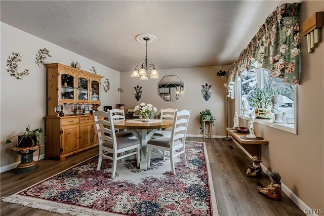 411 Van Roen Road, Utica, NY 13502