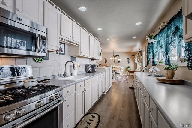 411 Van Roen Road, Utica, NY 13502