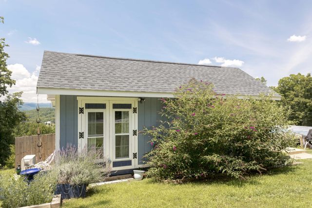 1210 Spruce Drive, Spring City, TN 37381