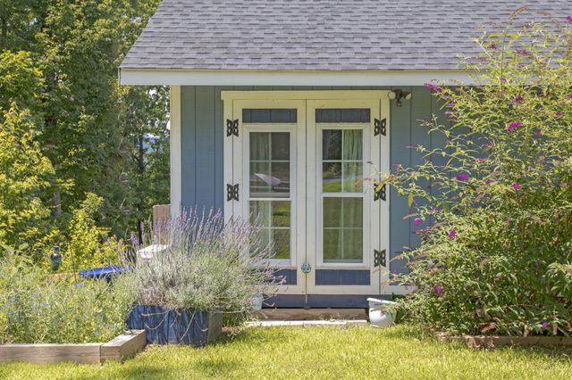 1210 Spruce Drive, Spring City, TN 37381