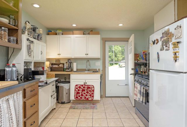 1210 Spruce Drive, Spring City, TN 37381