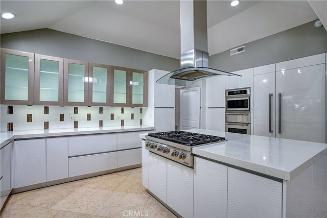 4414 Park Mallorca, Calabasas, CA 91302