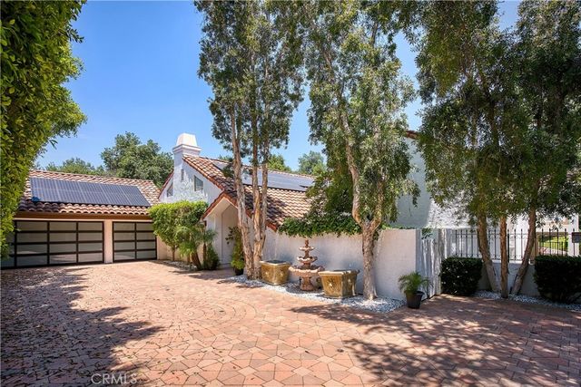 4414 Park Mallorca, Calabasas, CA 91302