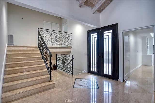 4414 Park Mallorca, Calabasas, CA 91302