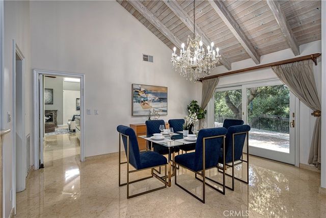4414 Park Mallorca, Calabasas, CA 91302