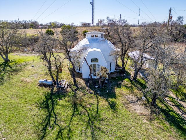 320 Windy Hill Lane, Springtown, TX 76082