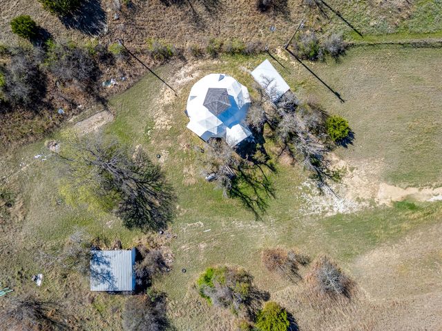 320 Windy Hill Lane, Springtown, TX 76082