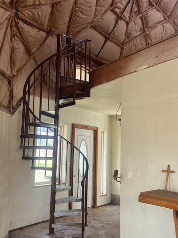 320 Windy Hill Lane, Springtown, TX 76082