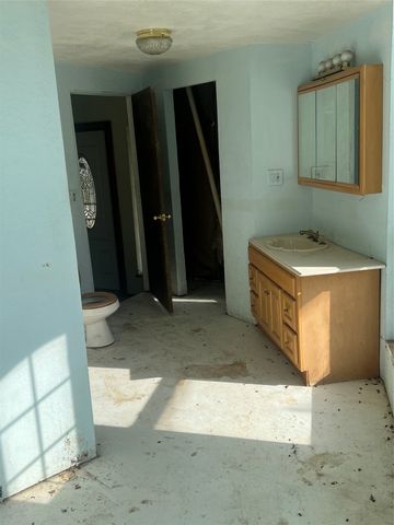 320 Windy Hill Lane, Springtown, TX 76082