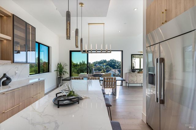 1580 Clear Ridge Dr, Healdsburg, CA 95448