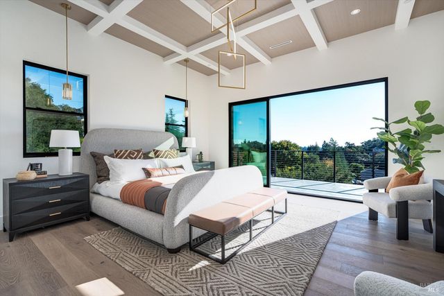 1580 Clear Ridge Dr, Healdsburg, CA 95448