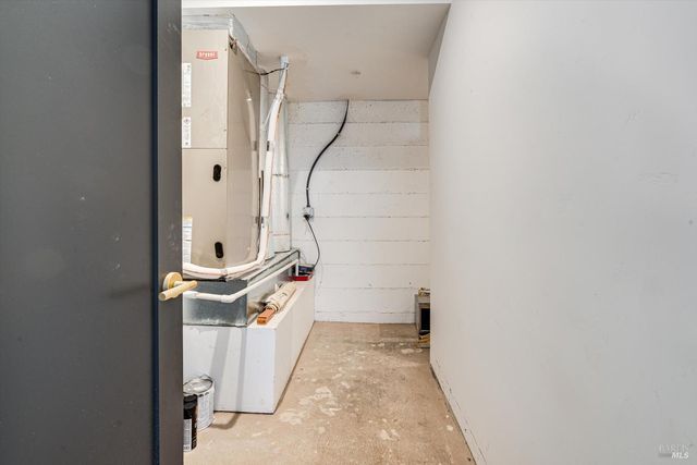 1580 Clear Ridge Dr, Healdsburg, CA 95448