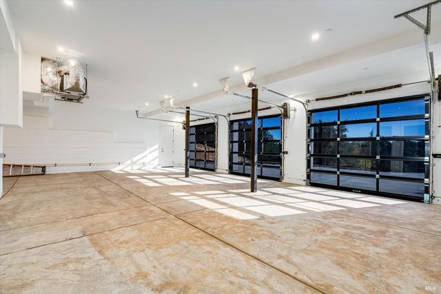 1580 Clear Ridge Dr, Healdsburg, CA 95448