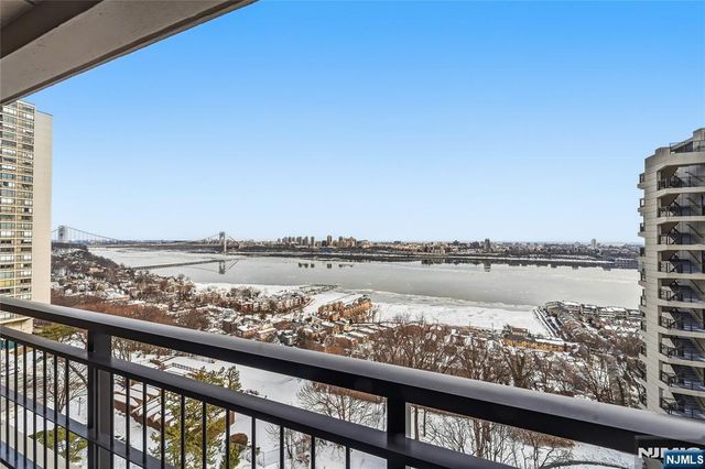 2 Horizon Road 1205, Fort Lee, NJ 07024