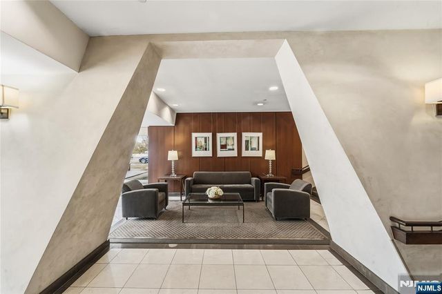 2 Horizon Road 1205, Fort Lee, NJ 07024