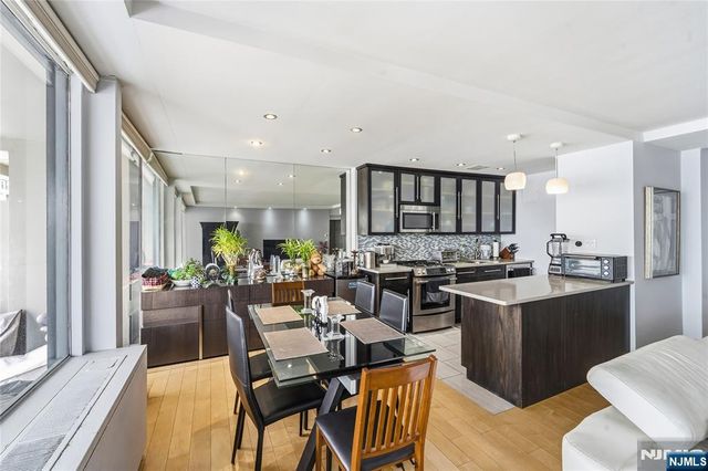 2 Horizon Road 1205, Fort Lee, NJ 07024